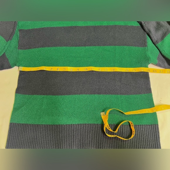 DIVIDED by H&M Navy and green stripe crew neck sweater size XS - Picture 10 of 11